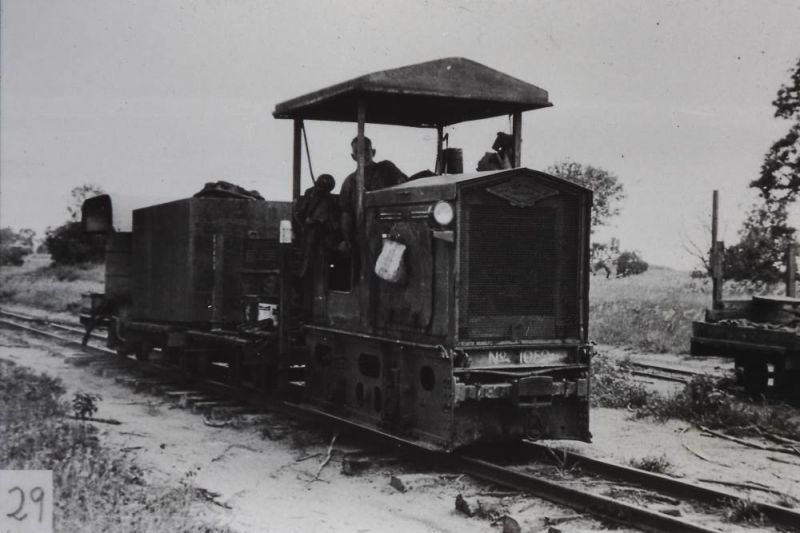 Locomotives on Queensland private railways - ARHS Qld
Slide 29 -  Malcolm Moore at Kalamia Mill.
