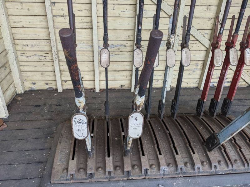 Decommissioned signal frame.
