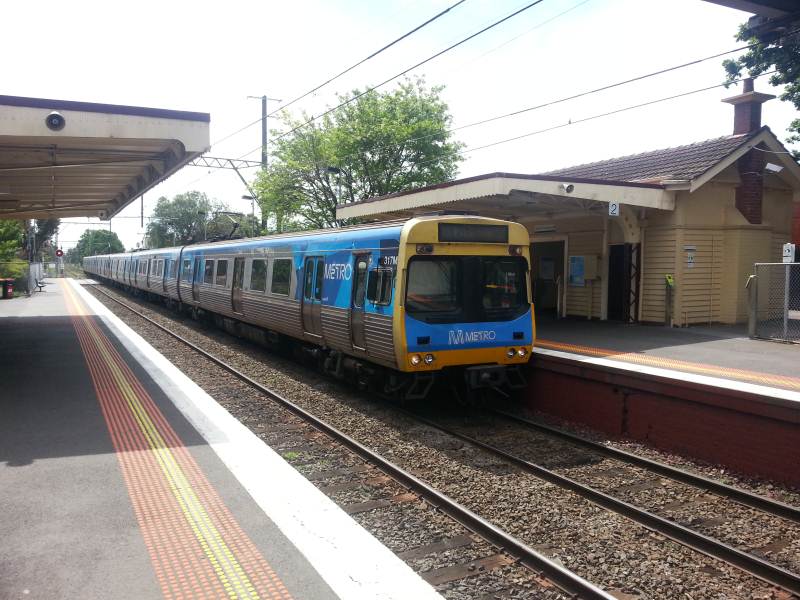Murrumbeena 2010
The old Murrumbeena station as it was in 2010
